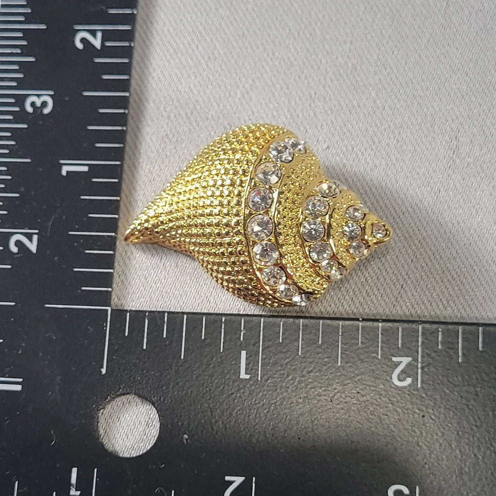 Kenneth Jay Lane Conch Seashell Brooch Gold Tone Rhinestone Nautical Pendant